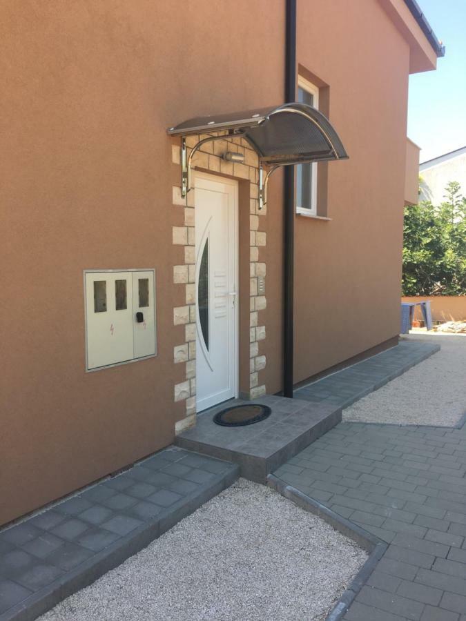Apartment Matic Vrsi Exterior photo